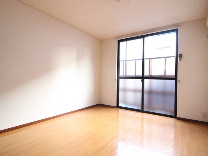 物件内観写真6　(居室)