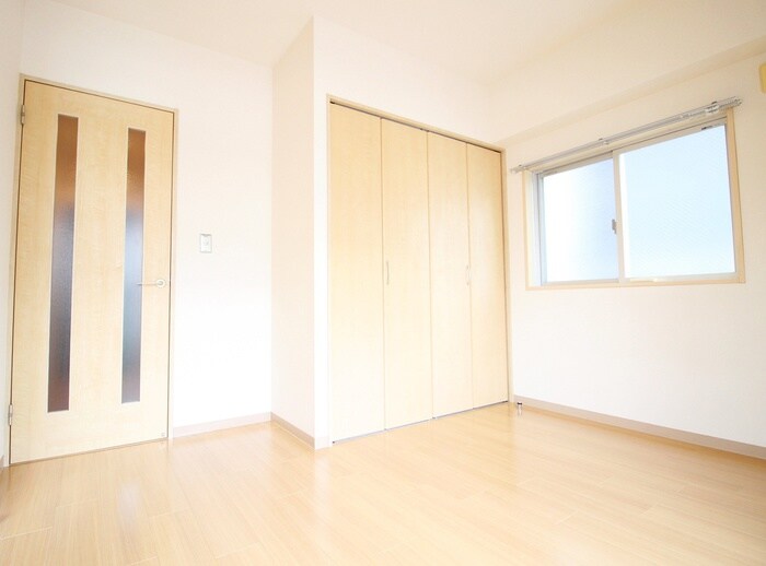 物件内観写真10　(居室)