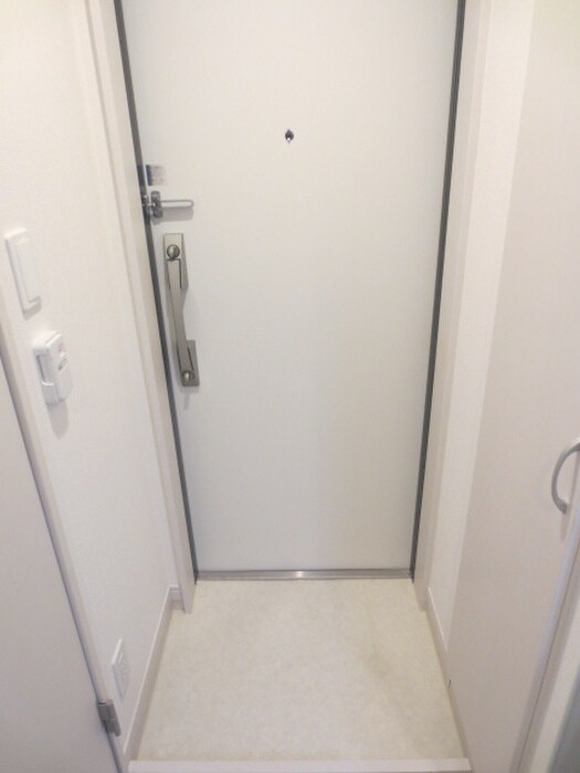 物件内観写真22　(玄関)