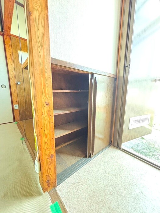 物件内観写真16　(靴箱)