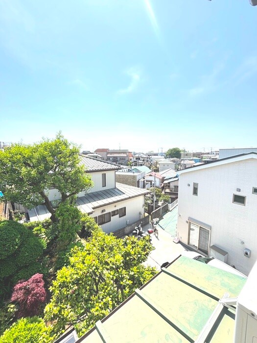 物件内観写真22　(室内からの展望)