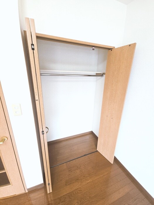 物件内観写真10　(収納)