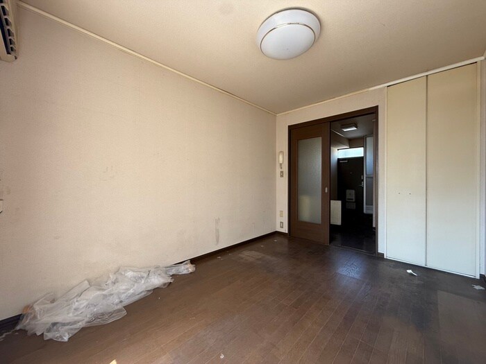 物件内観写真8　(居室)