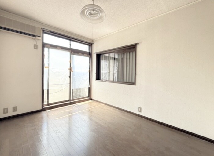 物件内観写真9　(居室)