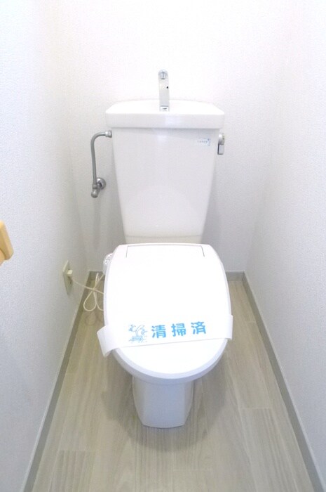 物件内観写真14　(トイレ)