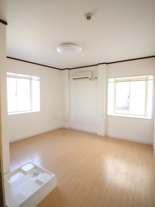 物件内観写真6　(居室)