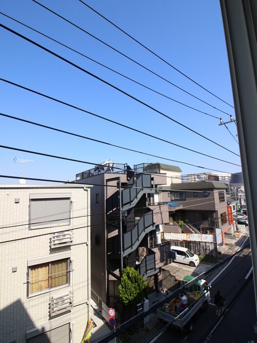 物件内観写真17　(室内からの展望)