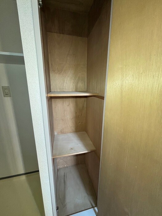 物件内観写真9　(収納)