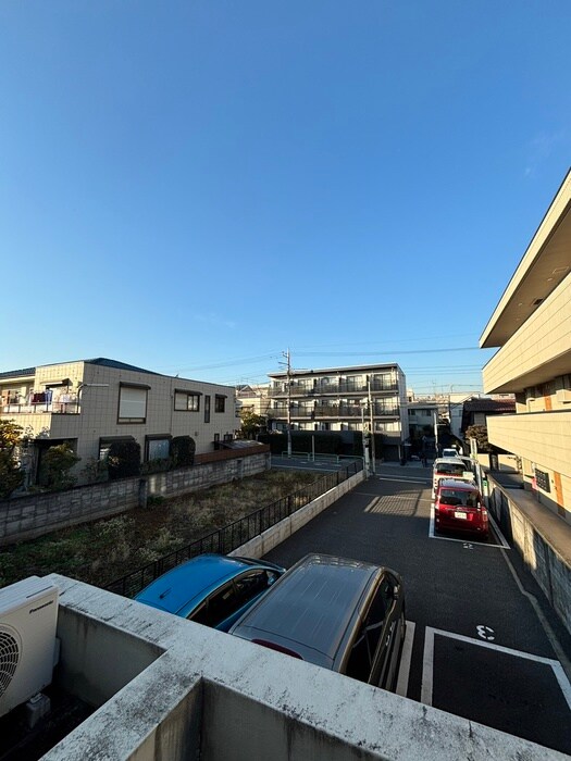 物件内観写真15　(室内からの展望)