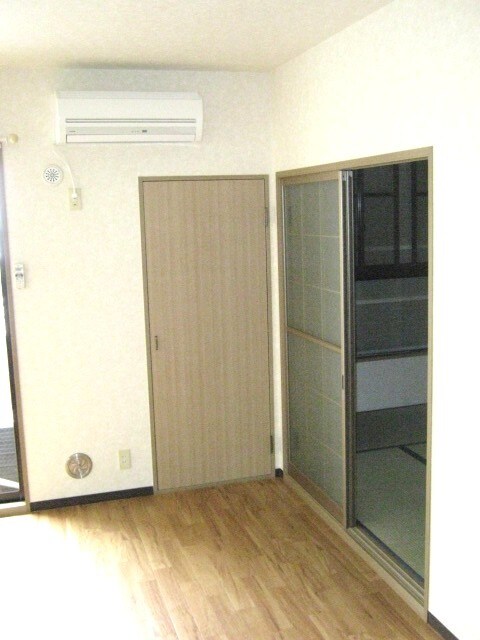 物件内観写真11　(居室)