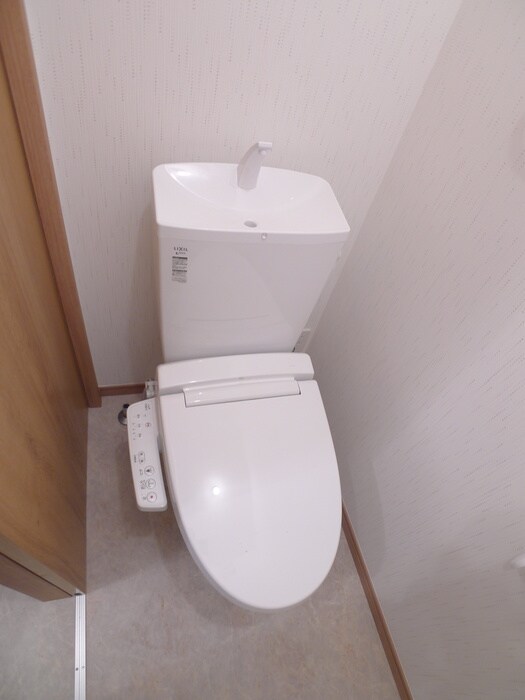 物件内観写真13　(トイレ)