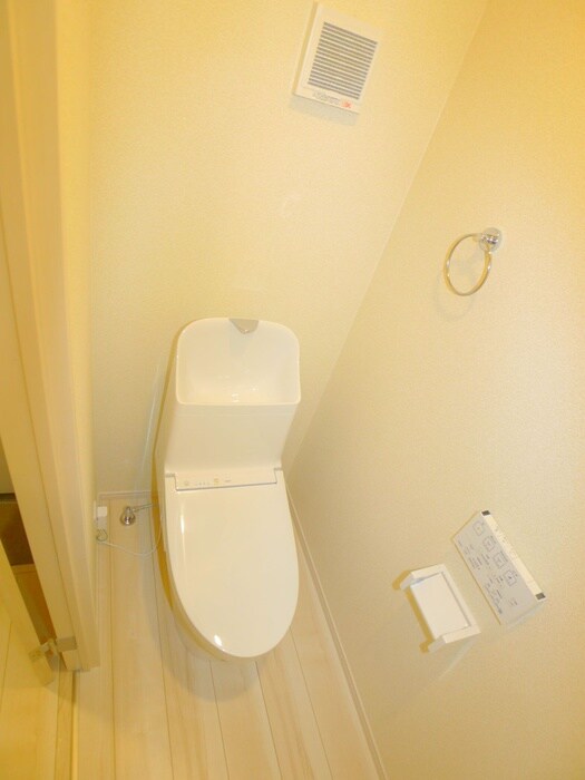 物件内観写真12　(トイレ)