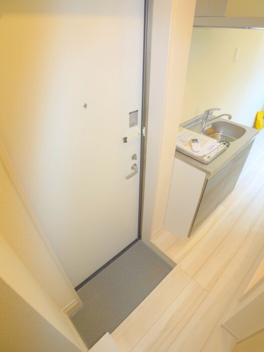 物件内観写真22　(玄関)