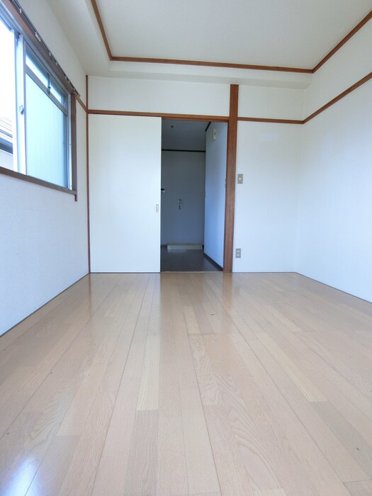 物件内観写真9　(居室)