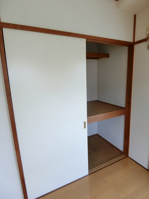 物件内観写真11　(収納)