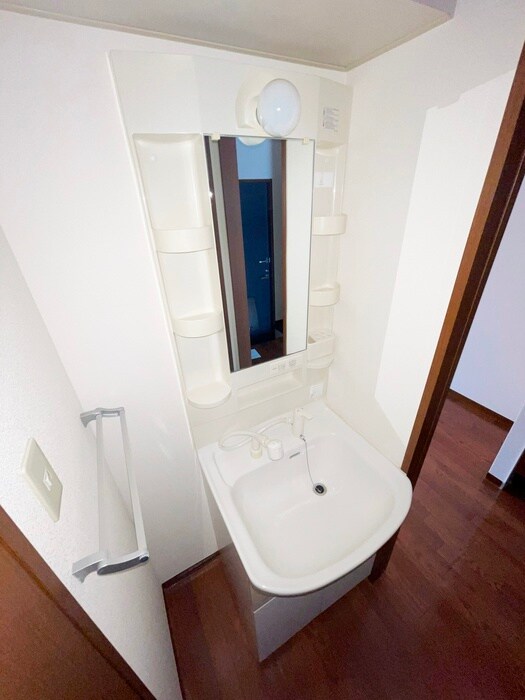 物件内観写真16　(洗面)