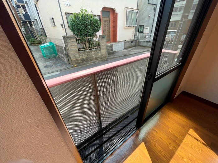 物件内観写真20　(室内からの展望)