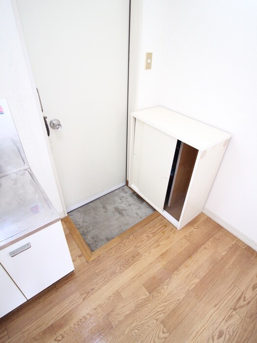 物件内観写真15　(玄関)