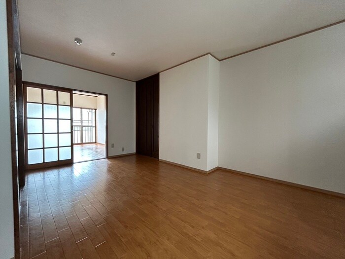 物件内観写真9　(居室)