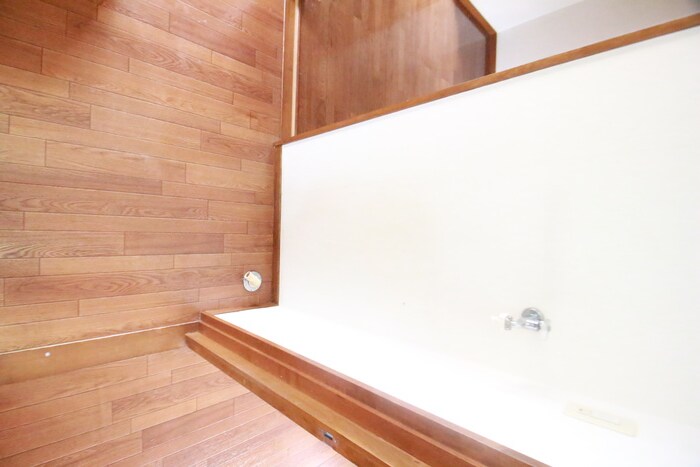 物件内観写真13　(洗濯機置場)