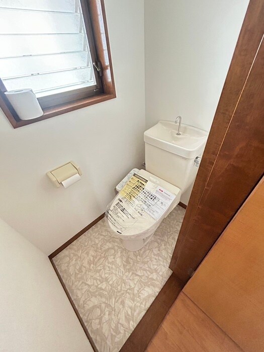 物件内観写真16　(トイレ)