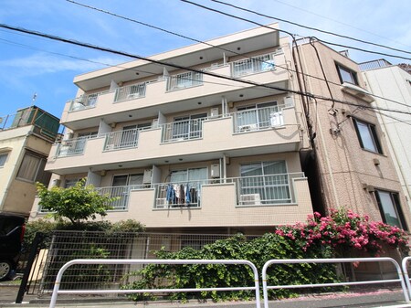 クレアヴェ－ル東北沢外観写真