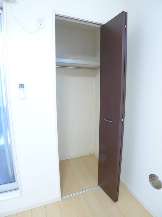 物件内観写真10　(収納)