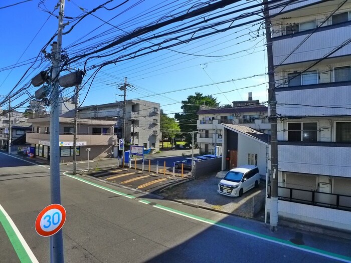 物件内観写真19　(室内からの展望)