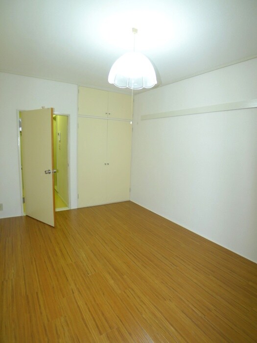 物件内観写真5　(居室)