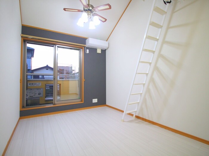 物件内観写真8　(居室)