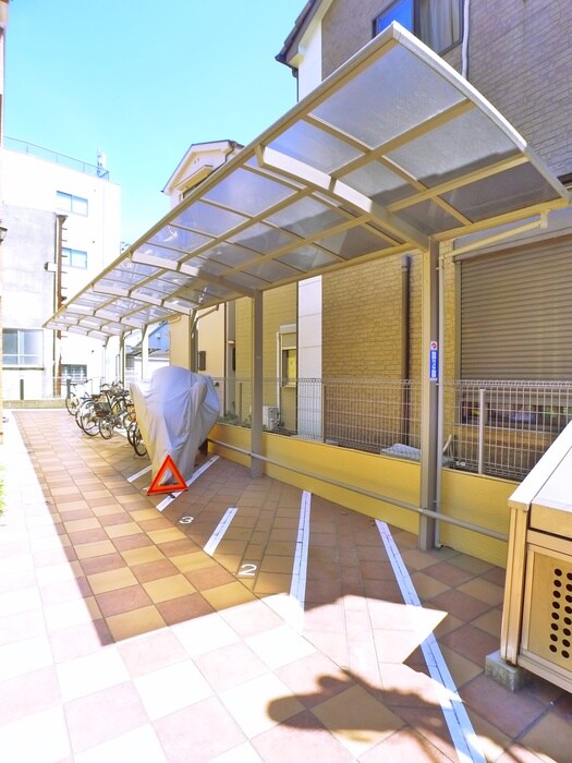 物件外観写真3　(駐輪場)