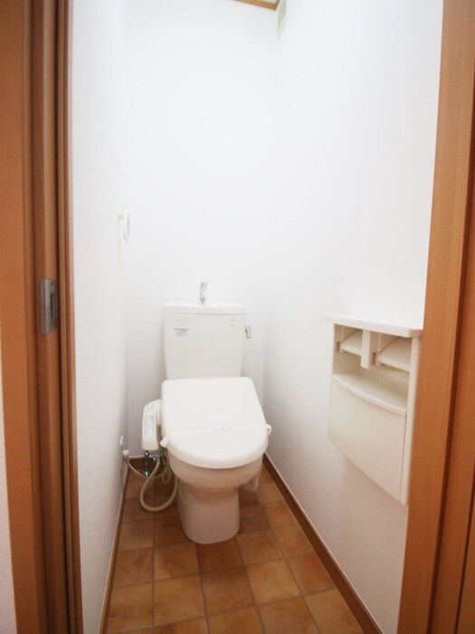 物件内観写真10　(トイレ)