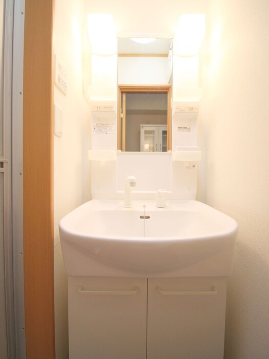 物件内観写真12　(洗面)