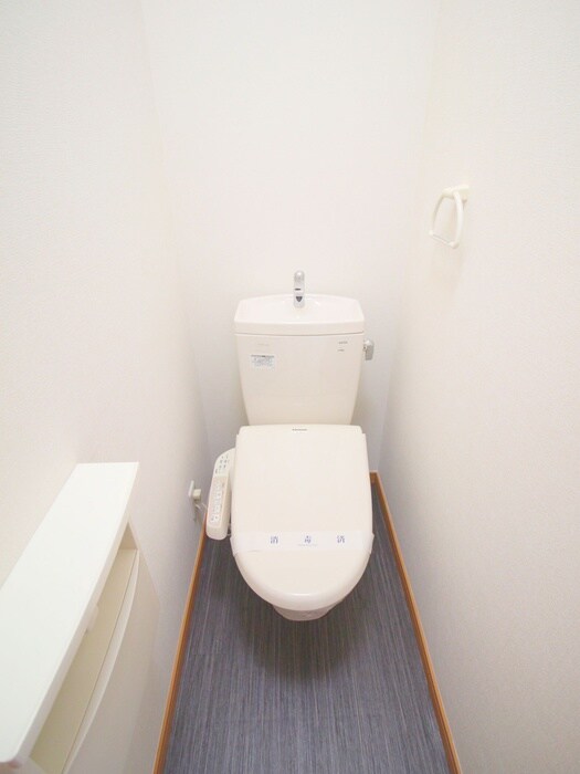 物件内観写真13　(トイレ)