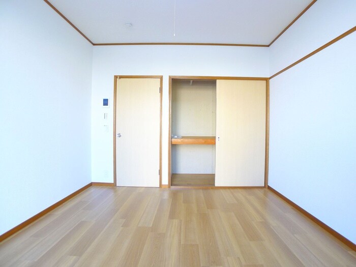 物件内観写真12　(居室)