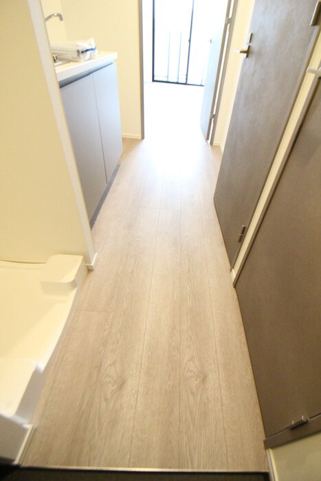 物件内観写真19　(廊下)
