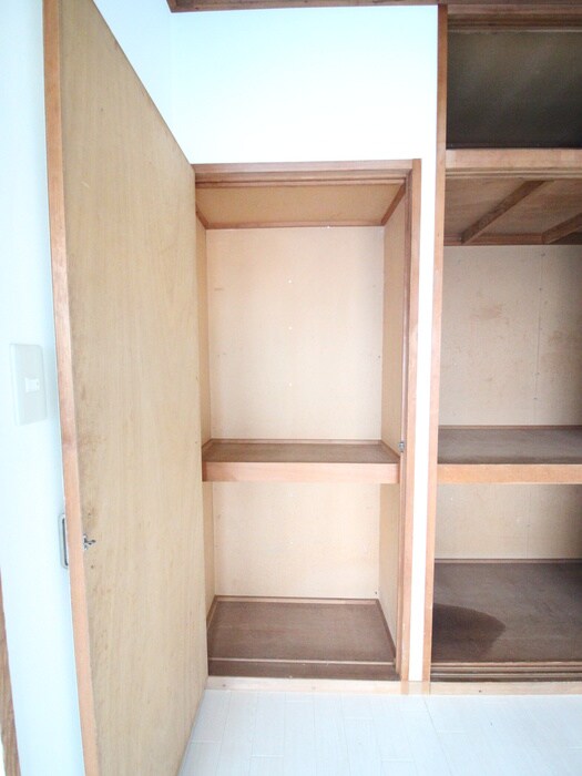 物件内観写真10　(収納)