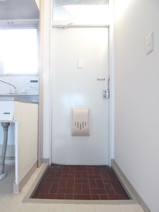 物件内観写真19　(玄関)