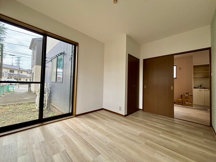 物件内観写真8　(居室)