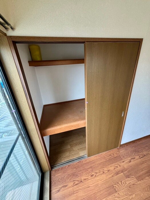 物件内観写真18　(収納)