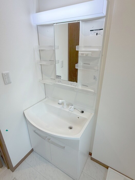 物件内観写真10　(洗面)