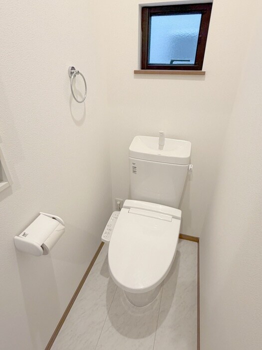 物件内観写真15　(トイレ)