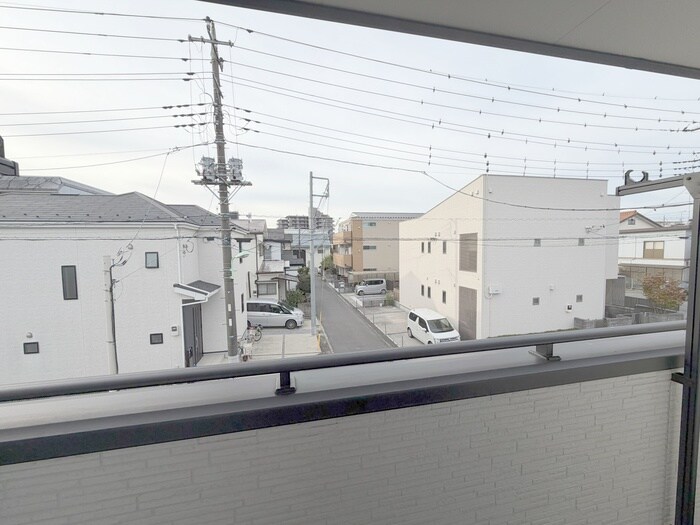 物件内観写真18　(室内からの展望)