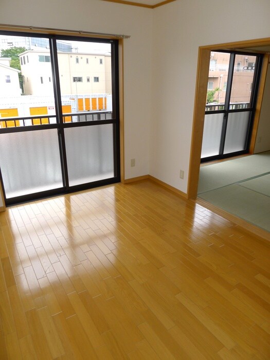 物件内観写真11　(ベランダ・バルコニー)