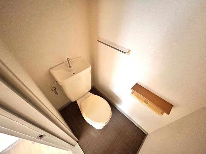 物件内観写真10　(トイレ)