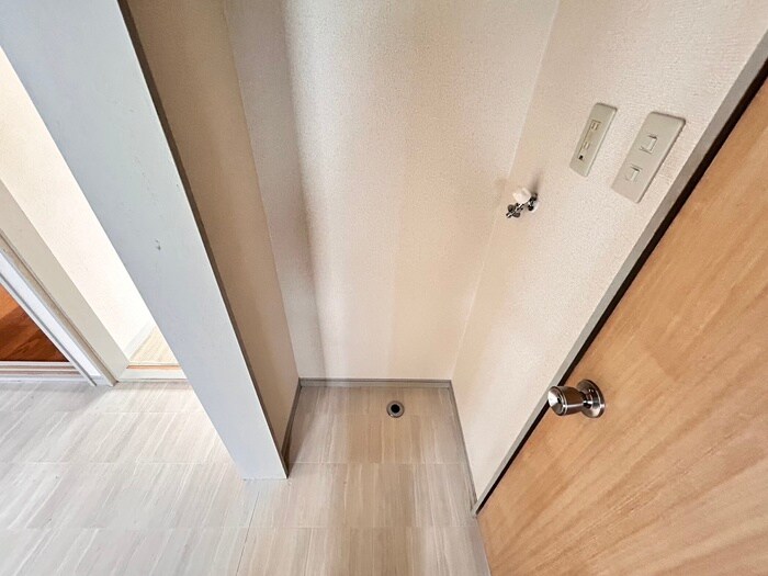 物件内観写真21　(洗濯機置場)