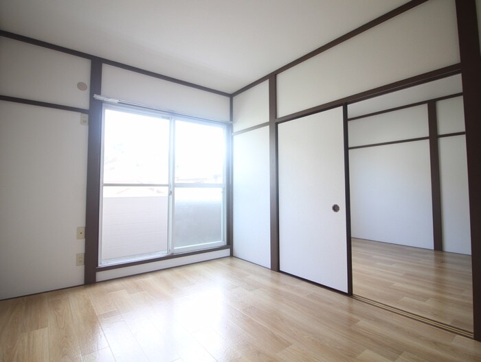 物件内観写真8　(居室)