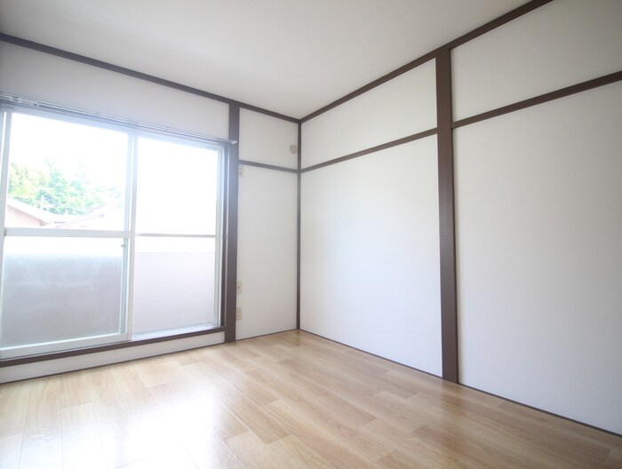 物件内観写真9　(居室)