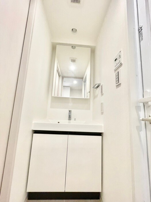 物件内観写真11　(洗面)