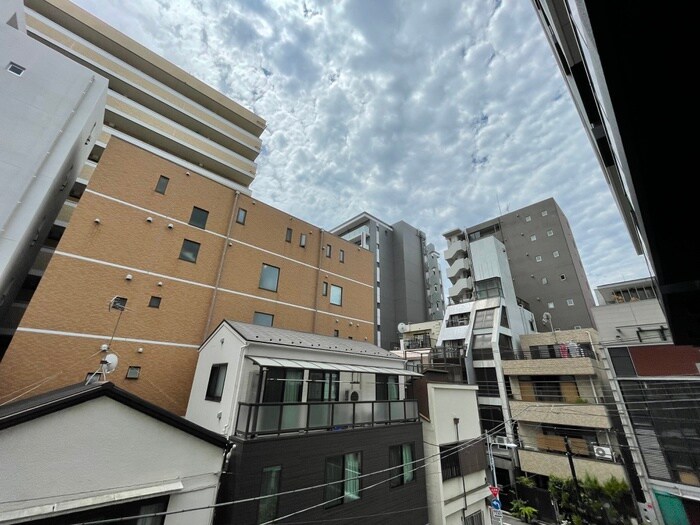 物件内観写真16　(室内からの展望)